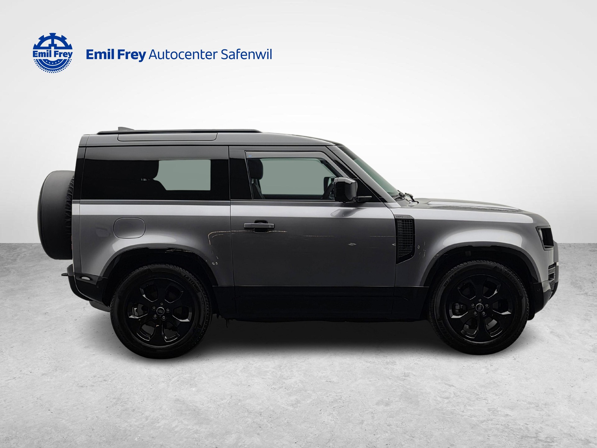 LAND ROVER Defender 90 3.0 D I6 250 X-Dynamic SE-image-5