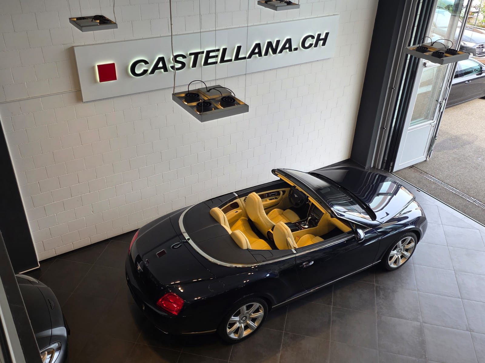 BENTLEY Continental GTC 6.0-image-8