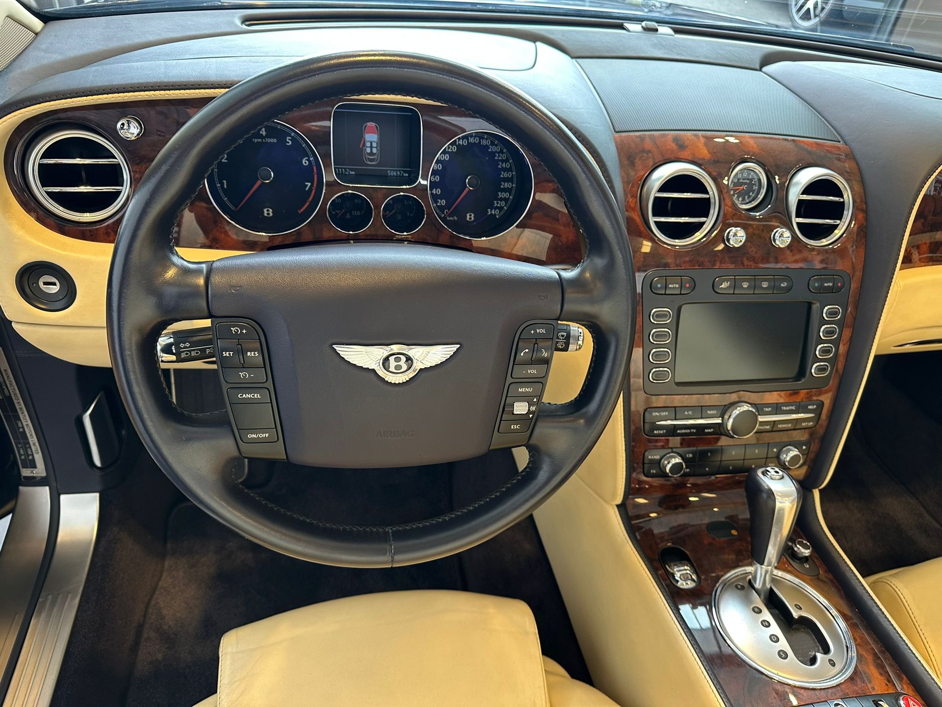 BENTLEY Continental GTC 6.0-image-15