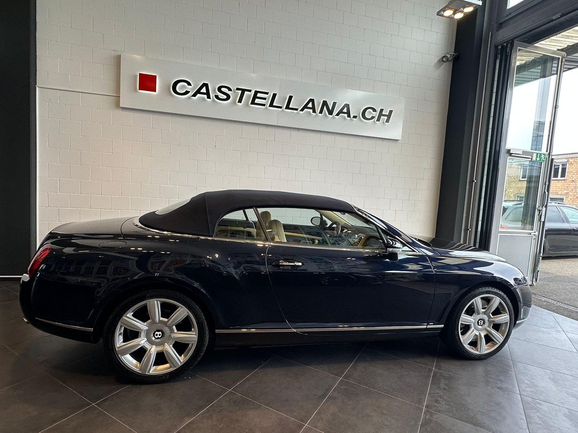 BENTLEY Continental GTC 6.0-image-5