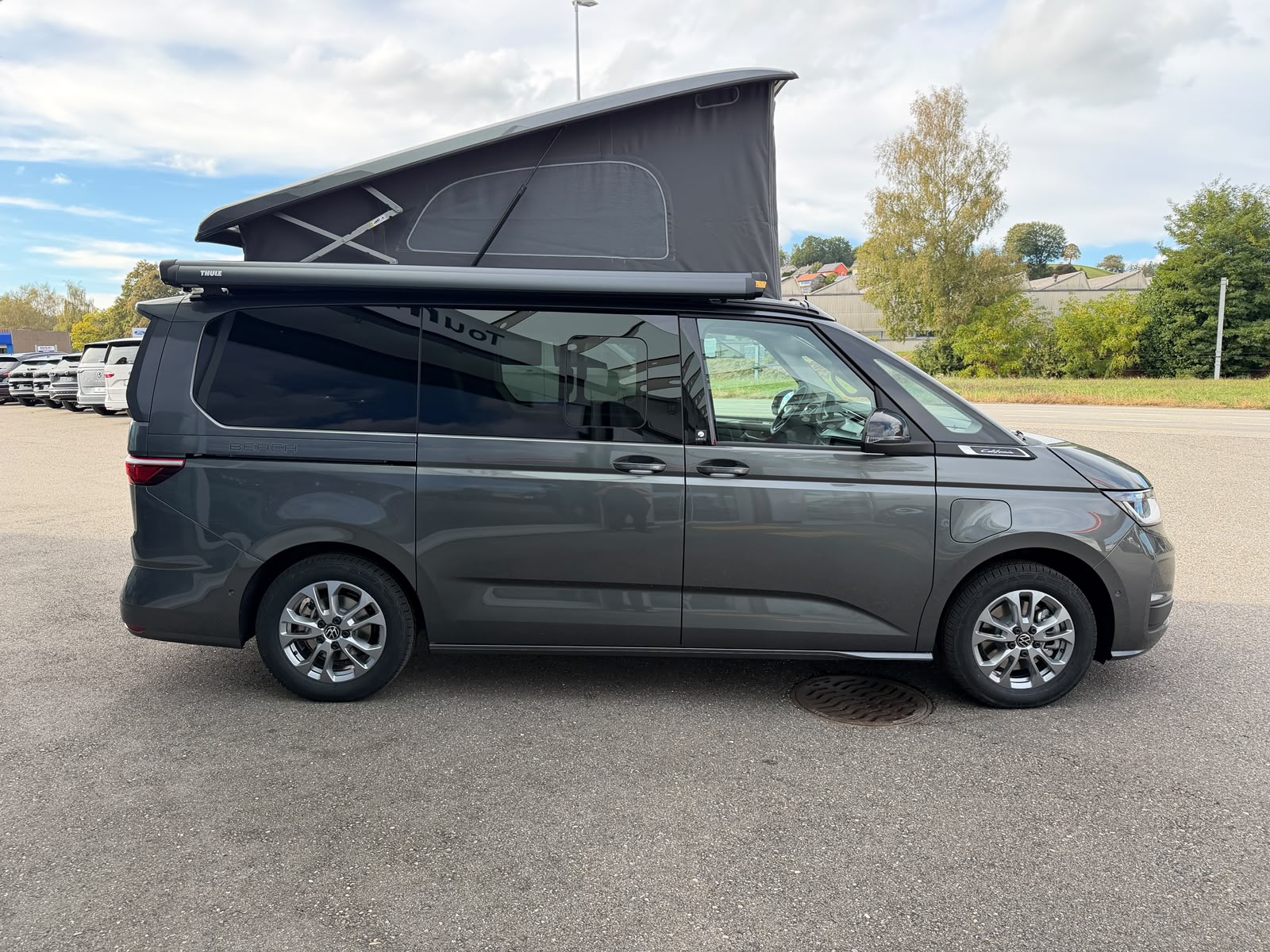 VW California eHybrid 4x4 Beach Tour Liberty 4Motion mit 5-Sitzplätzen-image-15