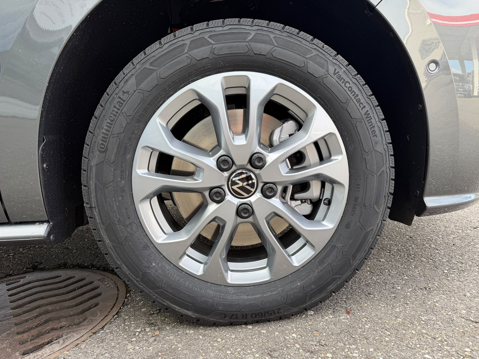 VW California eHybrid 4x4 Beach Tour Liberty 4Motion mit 5-Sitzplätzen-image-29