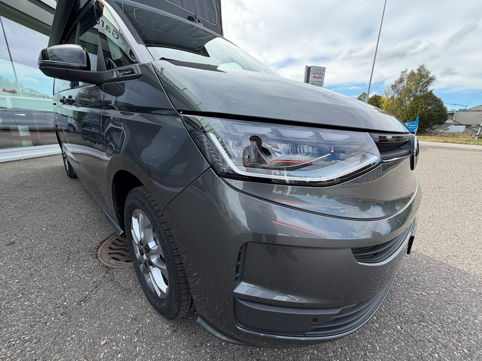 VW California eHybrid 4x4 Beach Tour Liberty 4Motion mit 5-Sitzplätzen-image-19