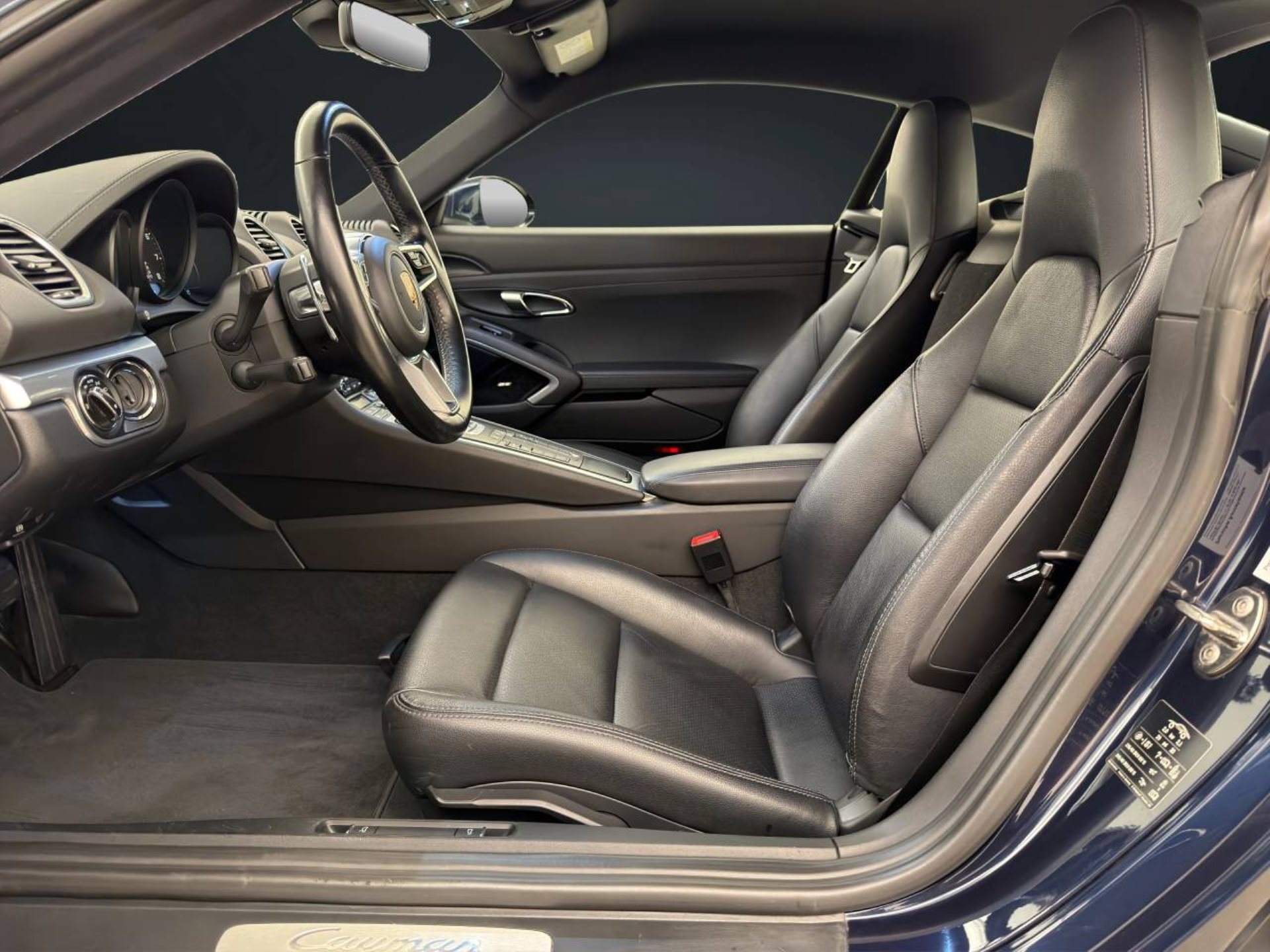 PORSCHE 718 Cayman-image-4
