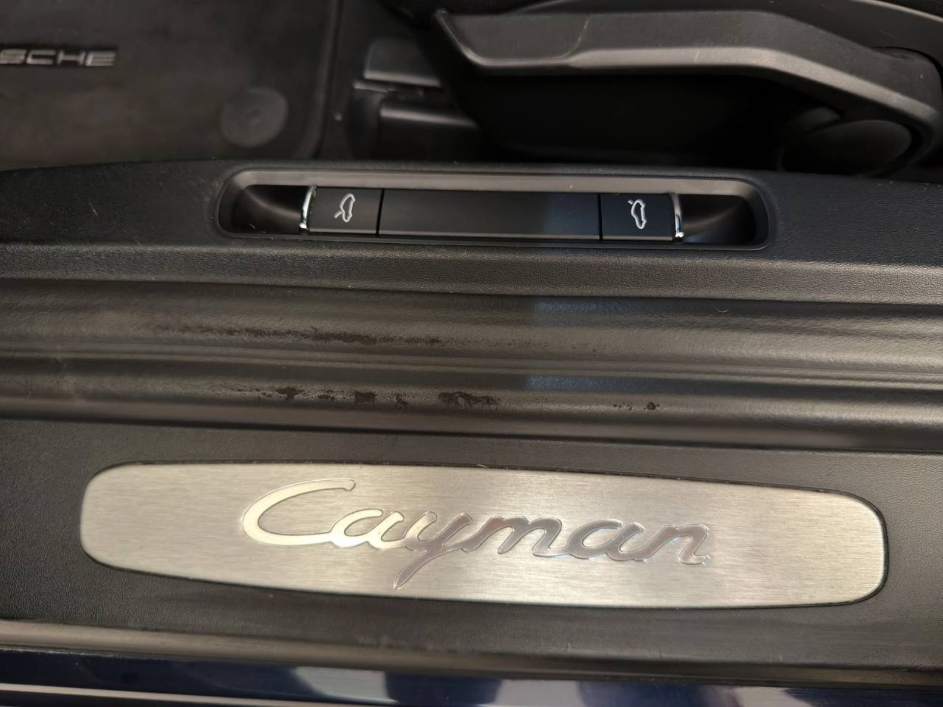 PORSCHE 718 Cayman-image-15