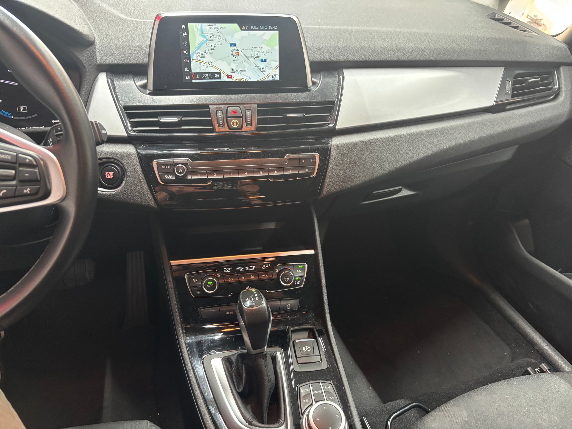 BMW 225xe iPerformance Active Tourer Fleet Edition Steptronic-image-5
