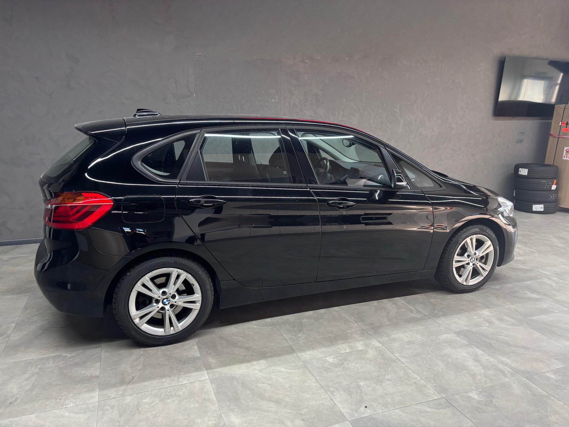 BMW 225xe iPerformance Active Tourer Fleet Edition Steptronic-image-2
