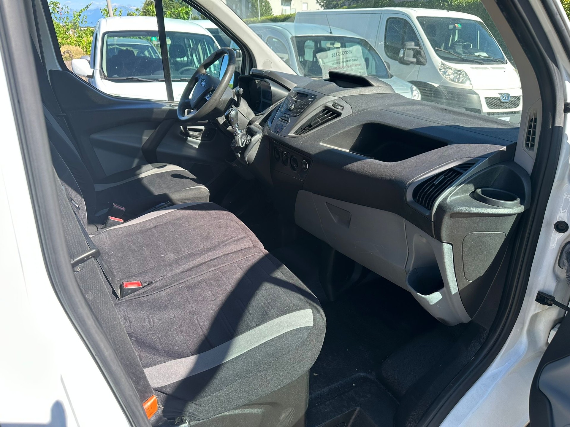 FORD Transit Custom Van 270 L1H1 Startup-image-2