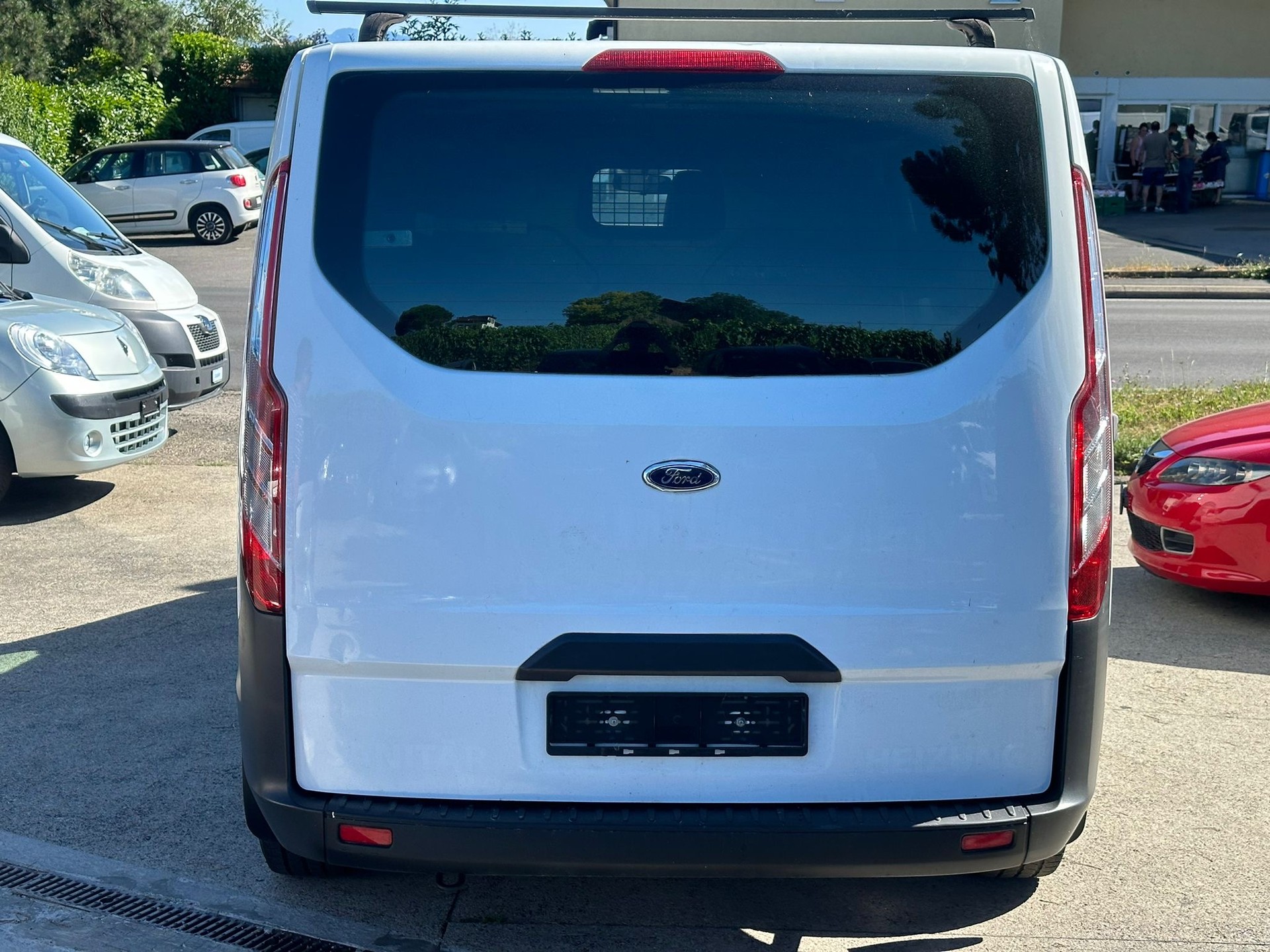 FORD Transit Custom Van 270 L1H1 Startup-image-6