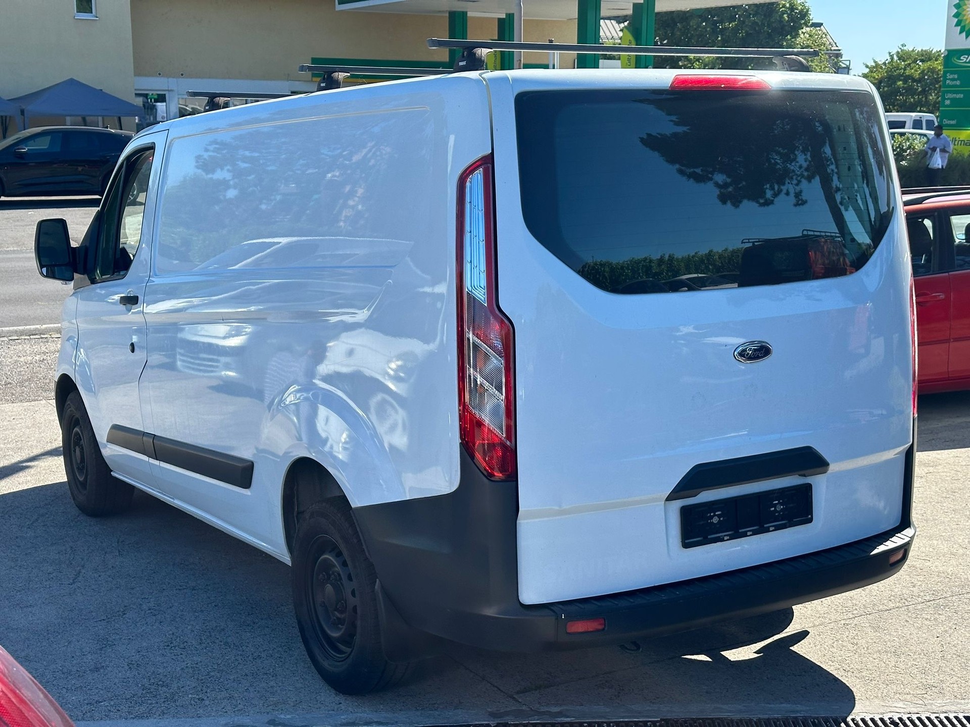 FORD Transit Custom Van 270 L1H1 Startup-image-4