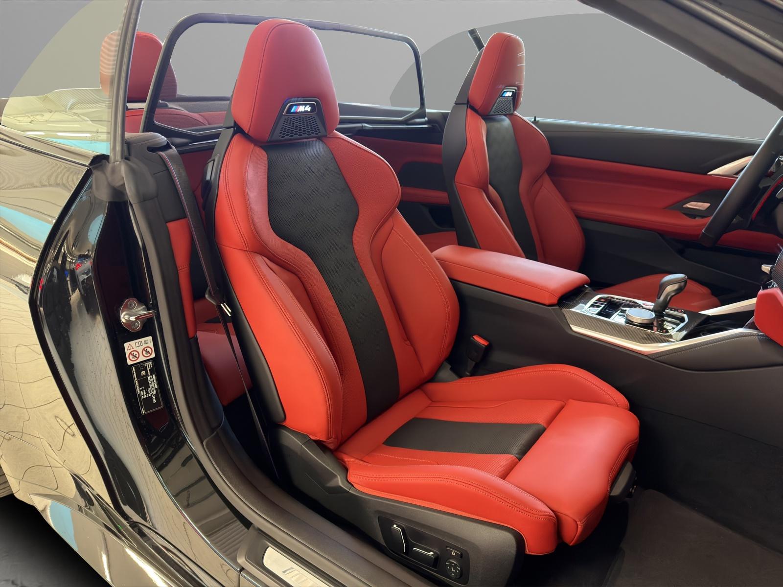 BMW M4 Competition xDrive Cabrio-image-9