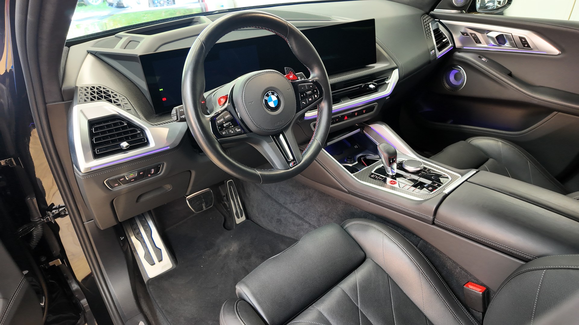 BMW XM xDrive PHEV Steptronic-image-10