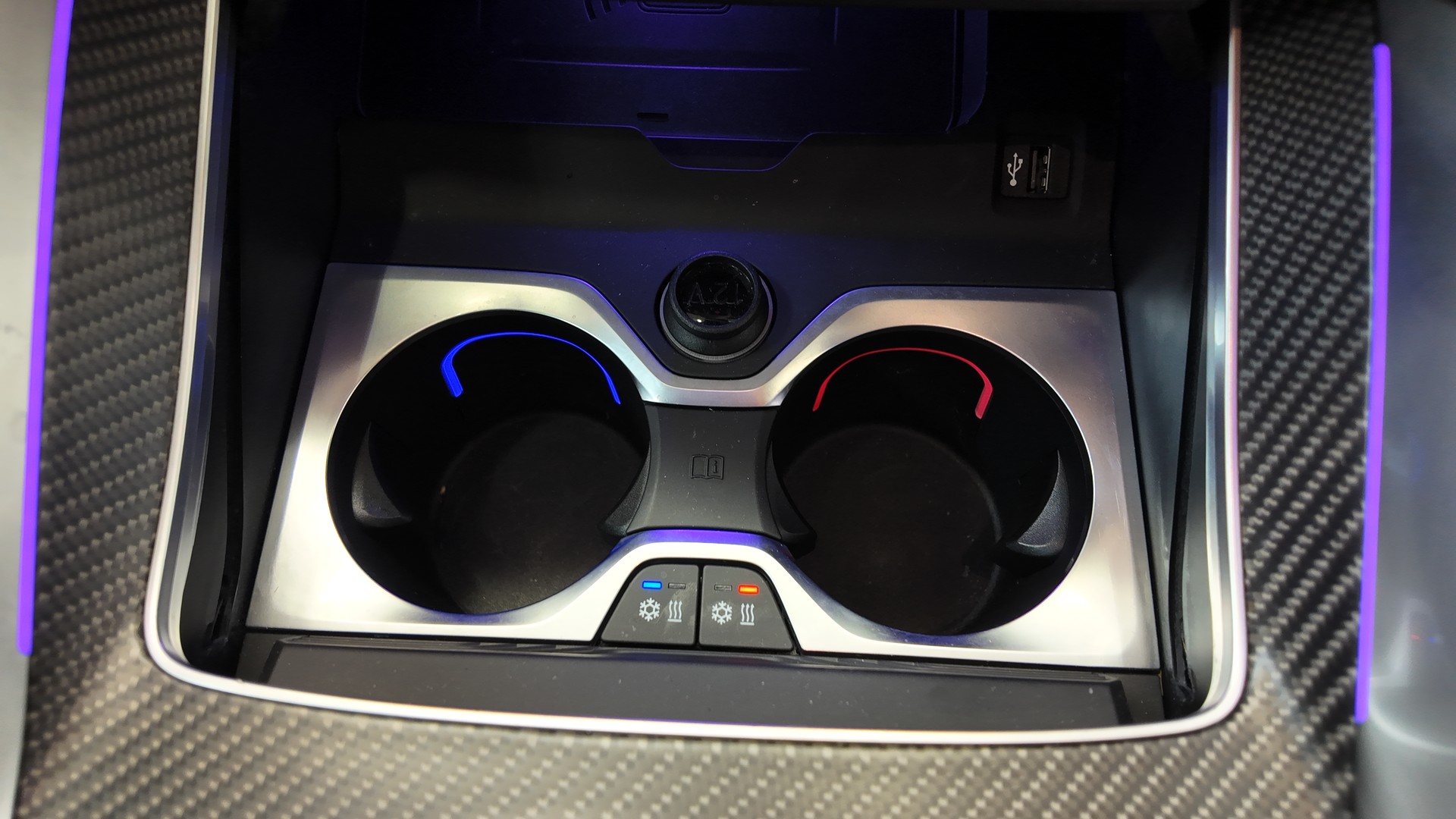 BMW XM xDrive PHEV Steptronic-image-13