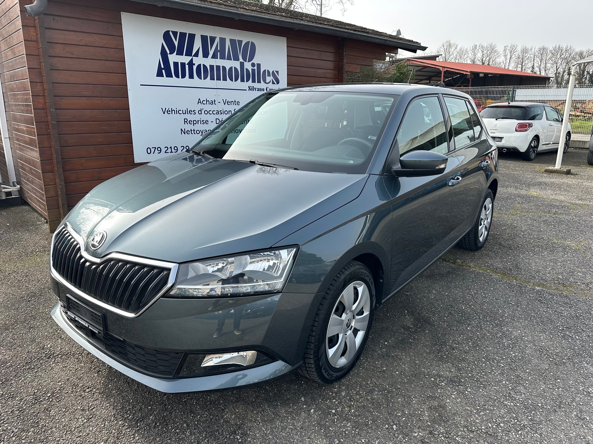 SKODA Fabia 1.0 MPI Ambition-image-0