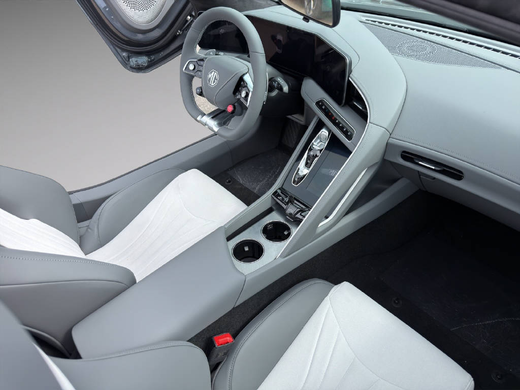 MG Cyberster 77 kWh 4WD-image-8
