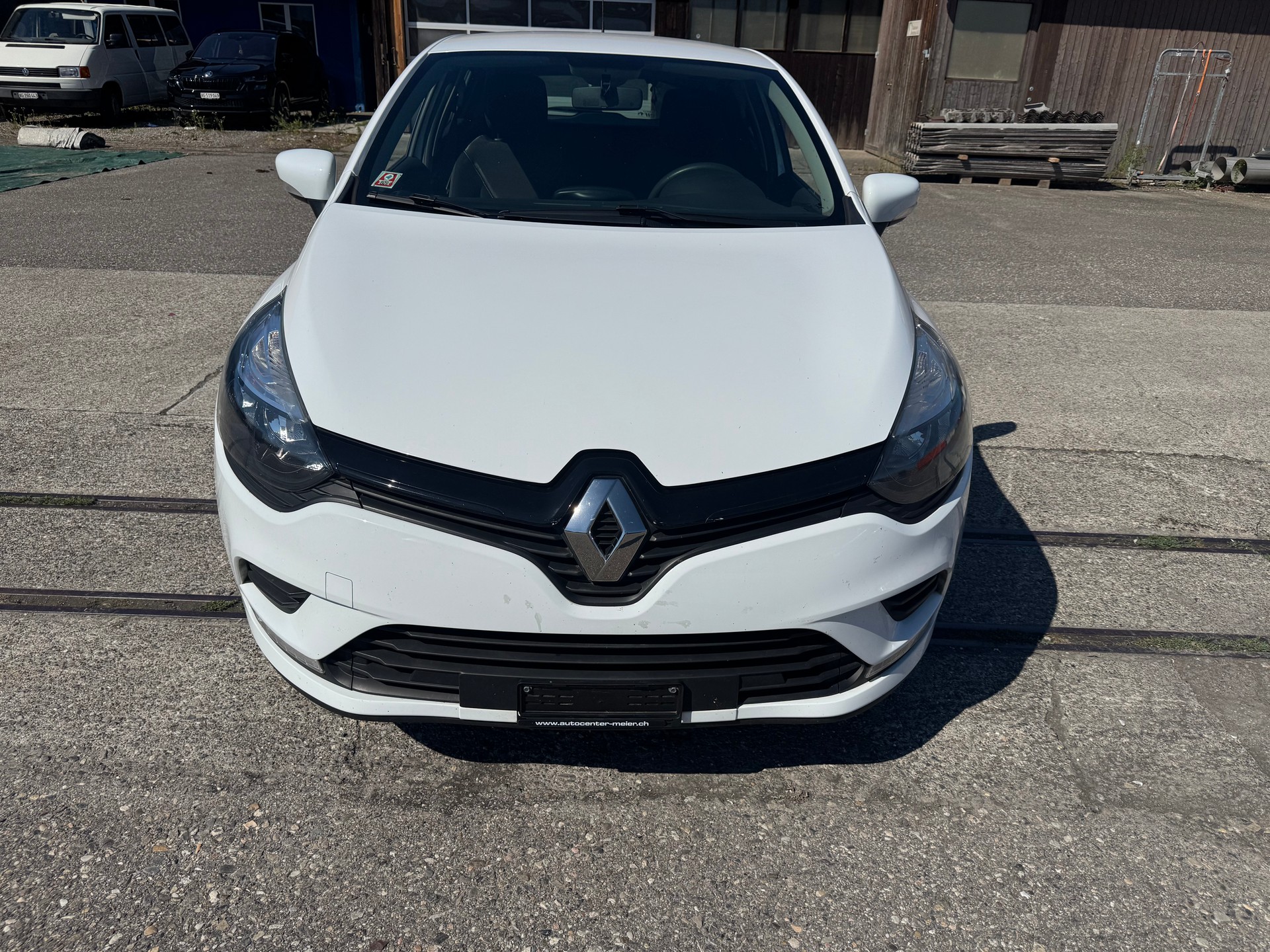 RENAULT Clio 1.2 16V Life-image-0