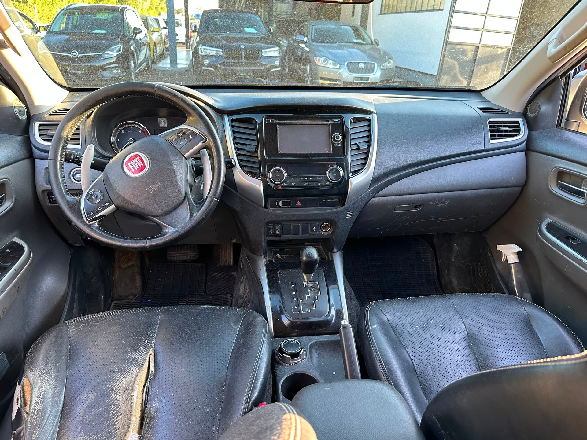 FIAT Fullback LX 2.4 MJ DC Swiss 4WD A-image-7