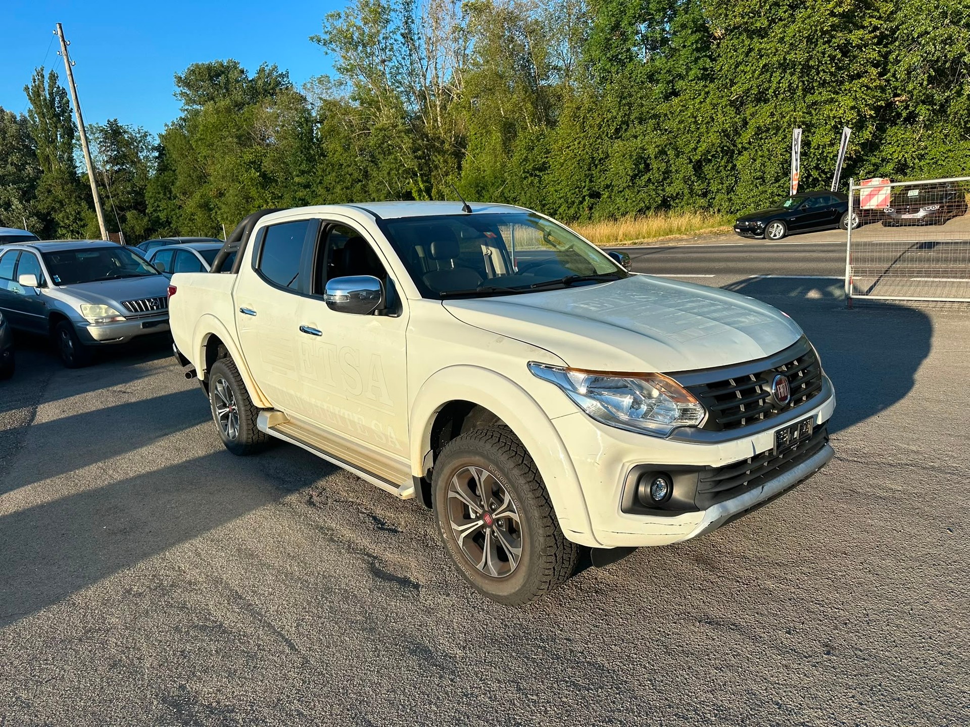 FIAT Fullback LX 2.4 MJ DC Swiss 4WD A-image-0