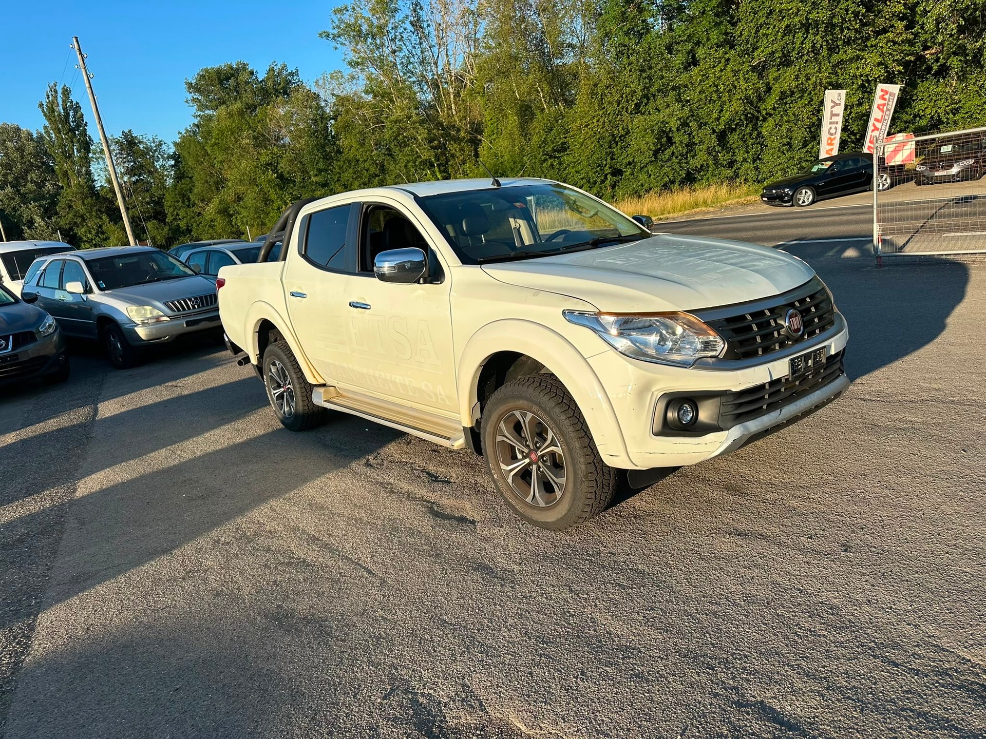 FIAT Fullback LX 2.4 MJ DC Swiss 4WD A-image-8