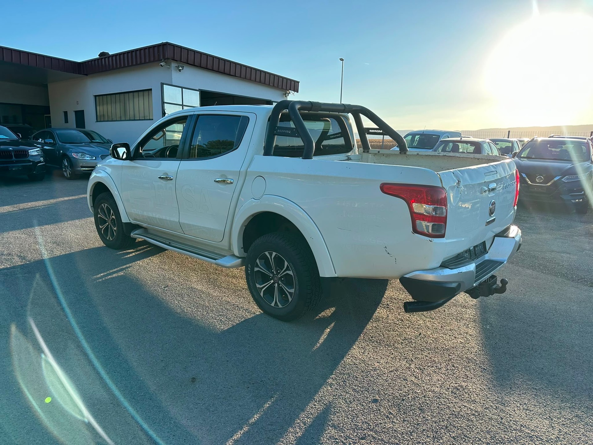 FIAT Fullback LX 2.4 MJ DC Swiss 4WD A-image-5