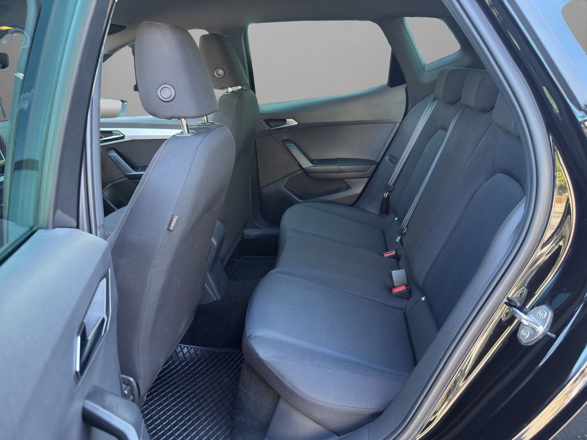 SEAT Arona 1.0 TSI Eco Hola FR DSG-image-5