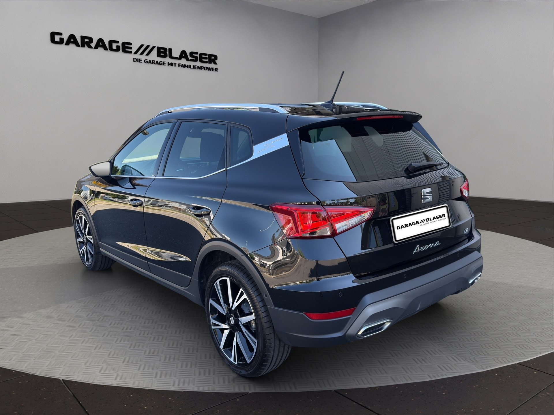 SEAT Arona 1.0 TSI Eco Hola FR DSG-image-2