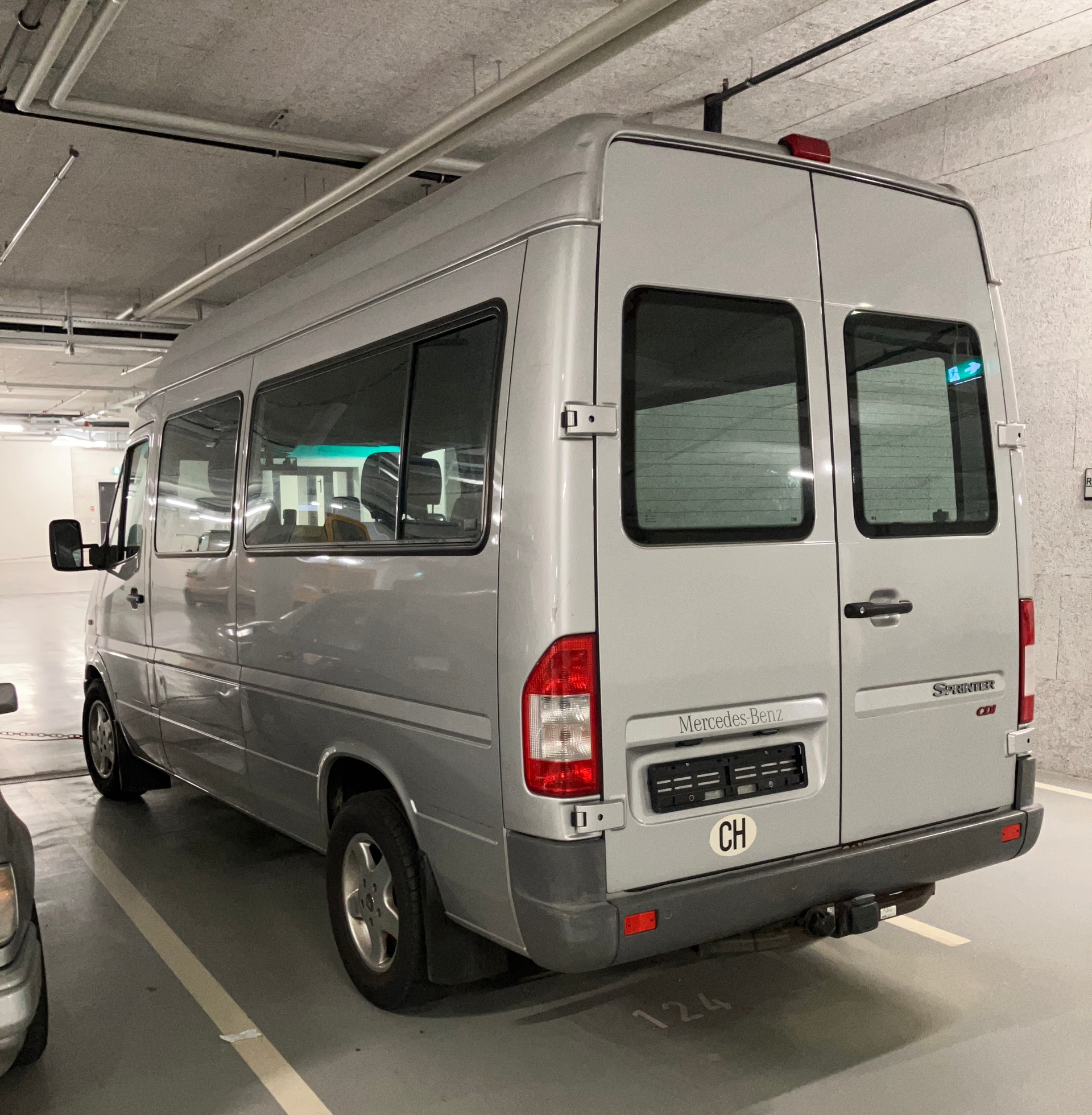 MERCEDES-BENZ 216 CDI 2.7-image-3