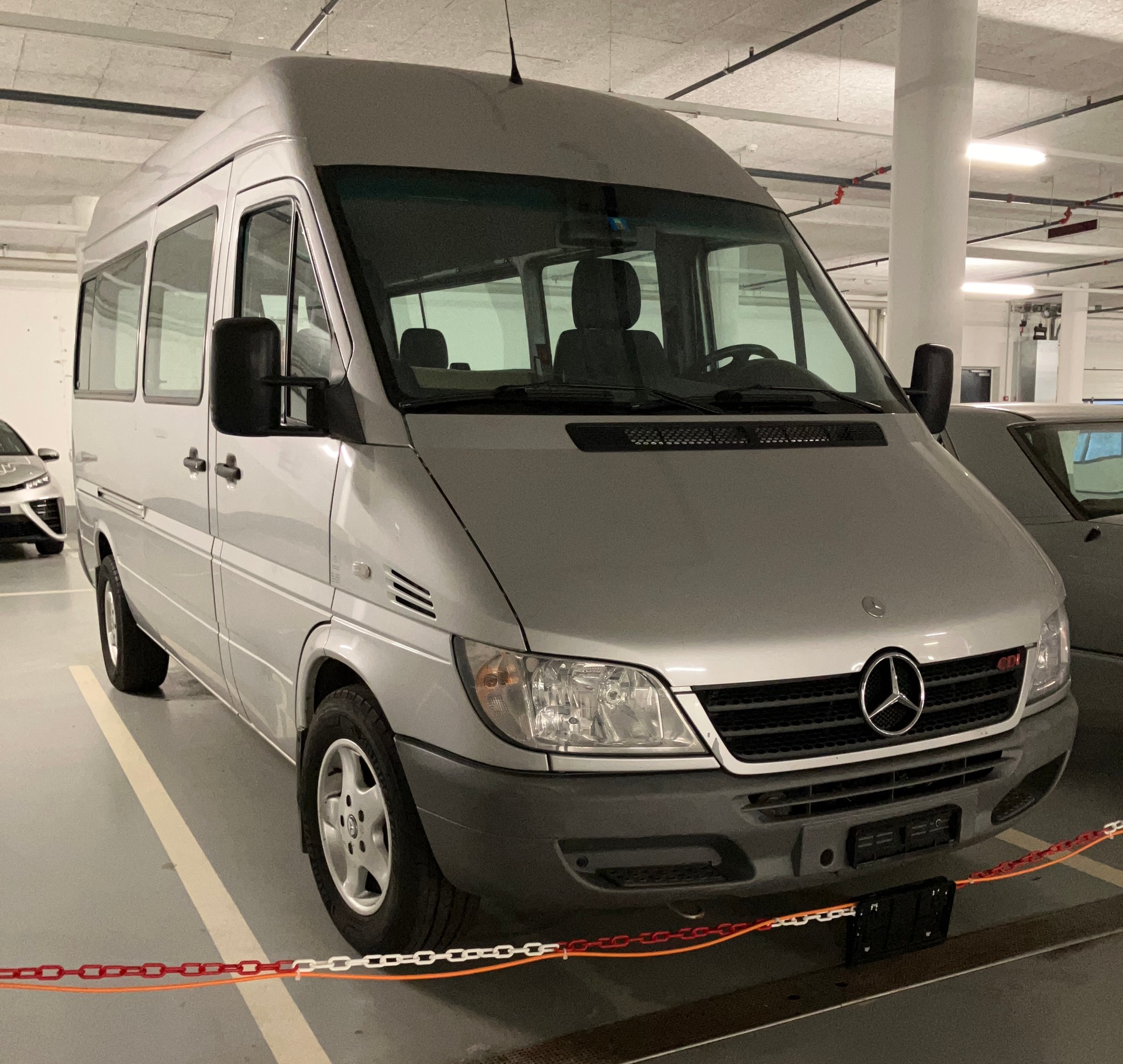 MERCEDES-BENZ 216 CDI 2.7-image-0