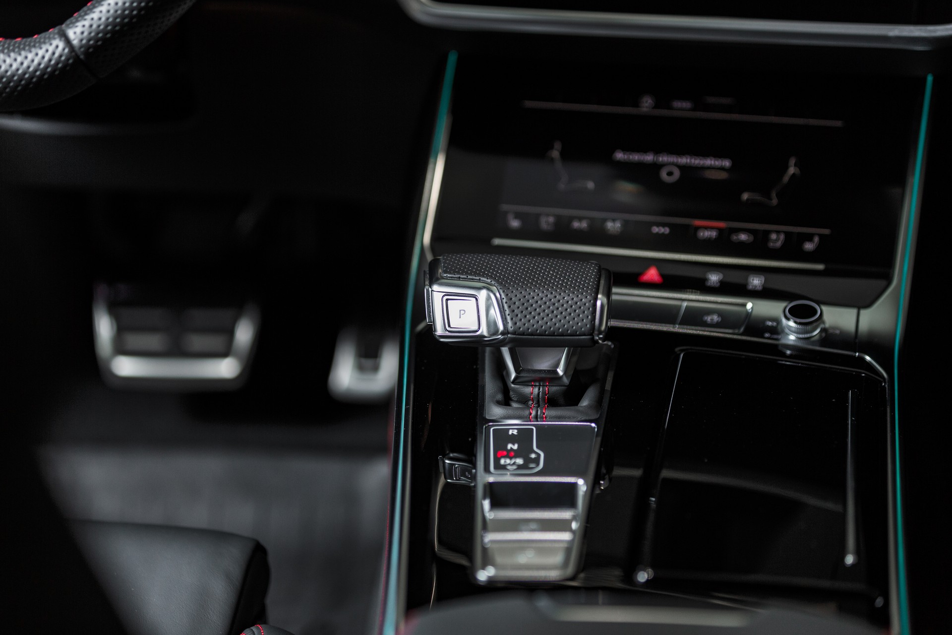 AUDI RS6 Avant 4.0 TFSI V8 Performance quattro-image-15