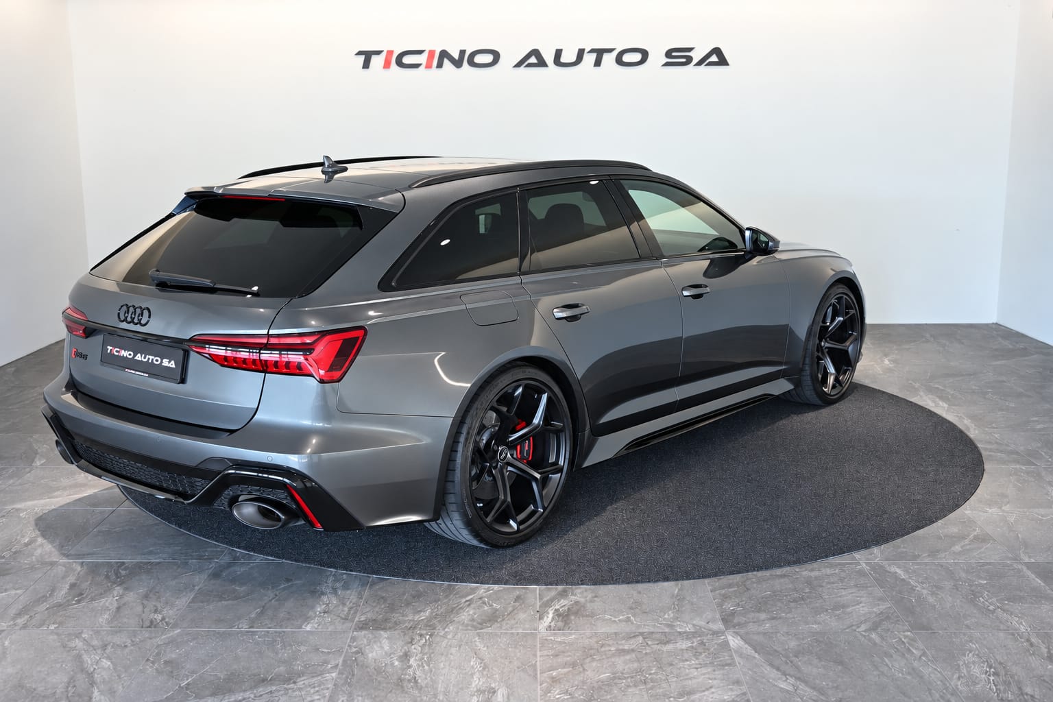 AUDI RS6 Avant 4.0 TFSI V8 Performance quattro-image-1