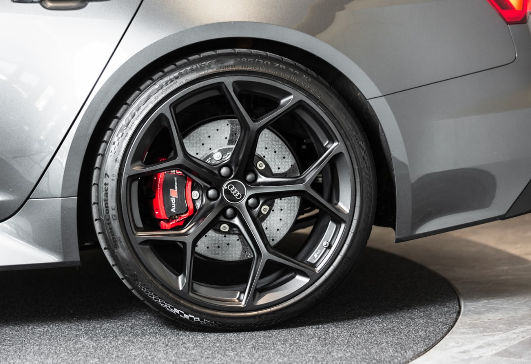 AUDI RS6 Avant 4.0 TFSI V8 Performance quattro-image-9