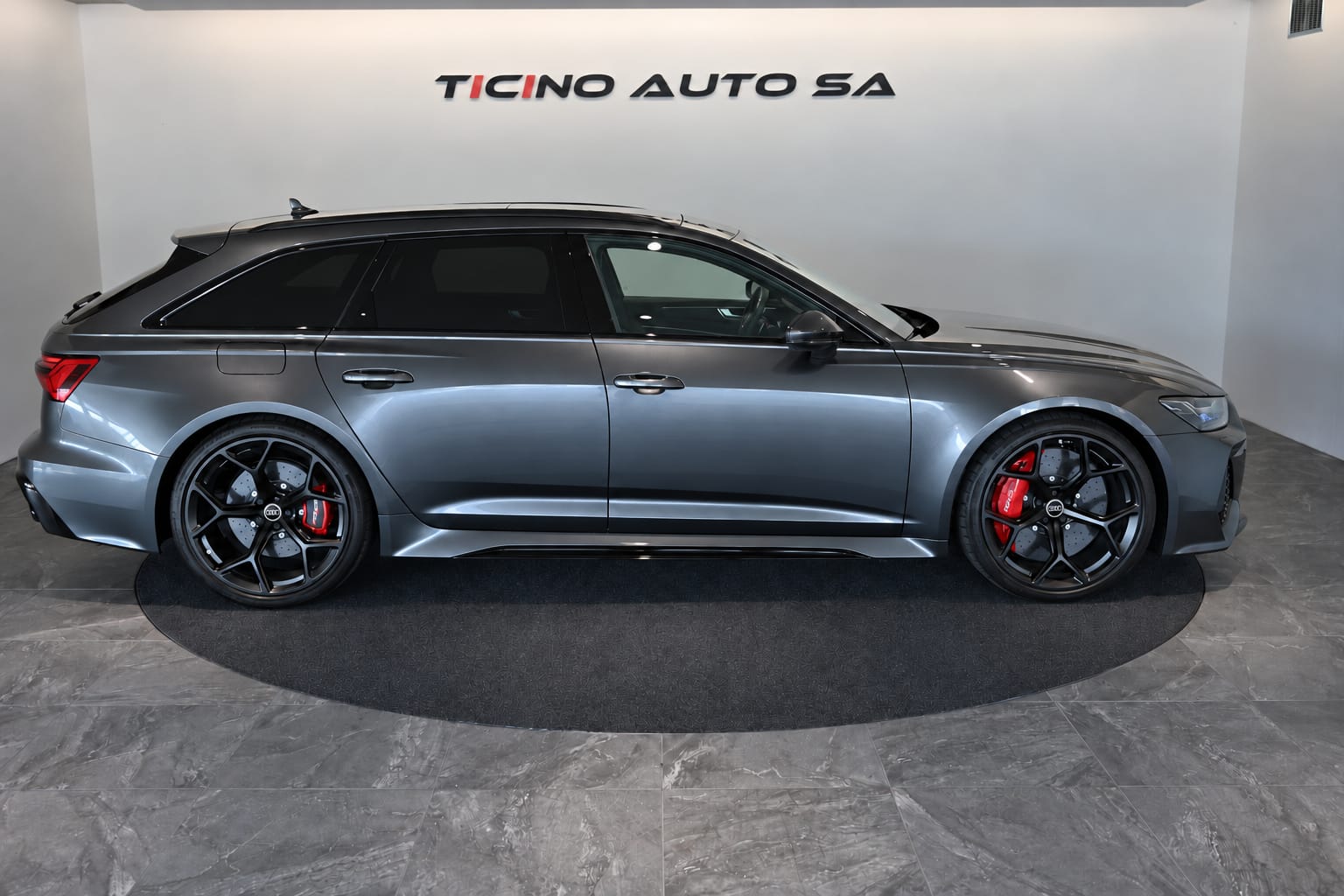 AUDI RS6 Avant 4.0 TFSI V8 Performance quattro-image-10