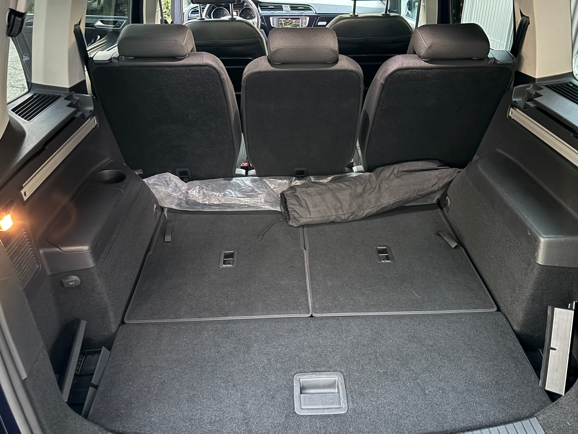 VW Touran 1.4 TSI BlueMotion Technology Highline DSG 7. Sitze-image-10