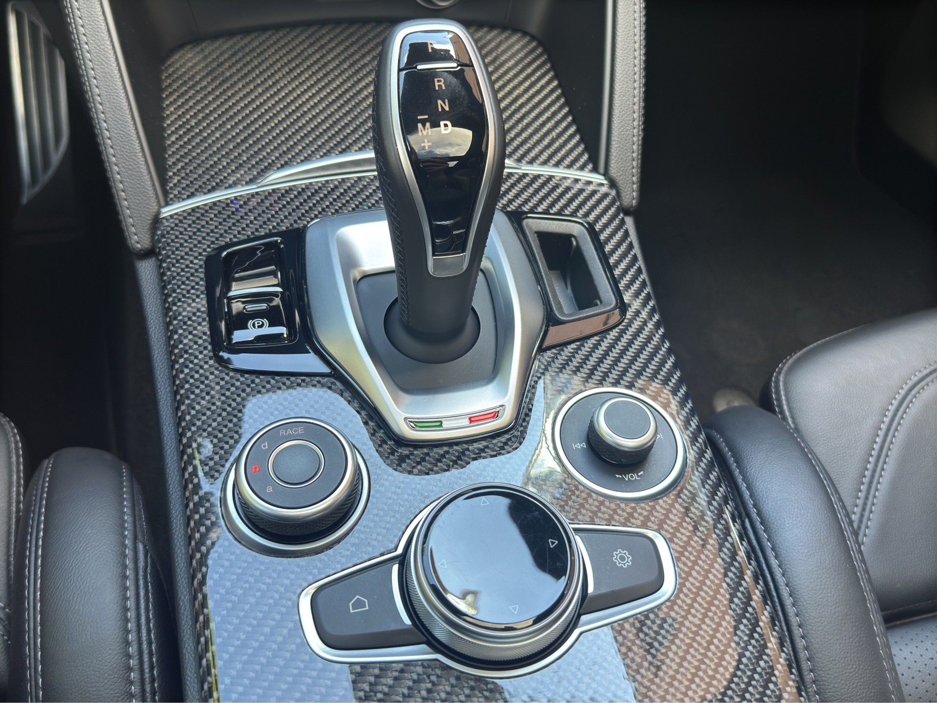 ALFA ROMEO Stelvio 2.9 Quadrifoglio Sky 4x4-image-24