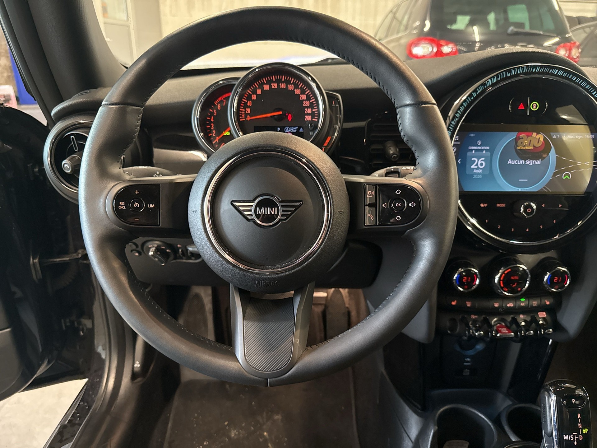 MINI Cooper Steptronic DKG-image-11