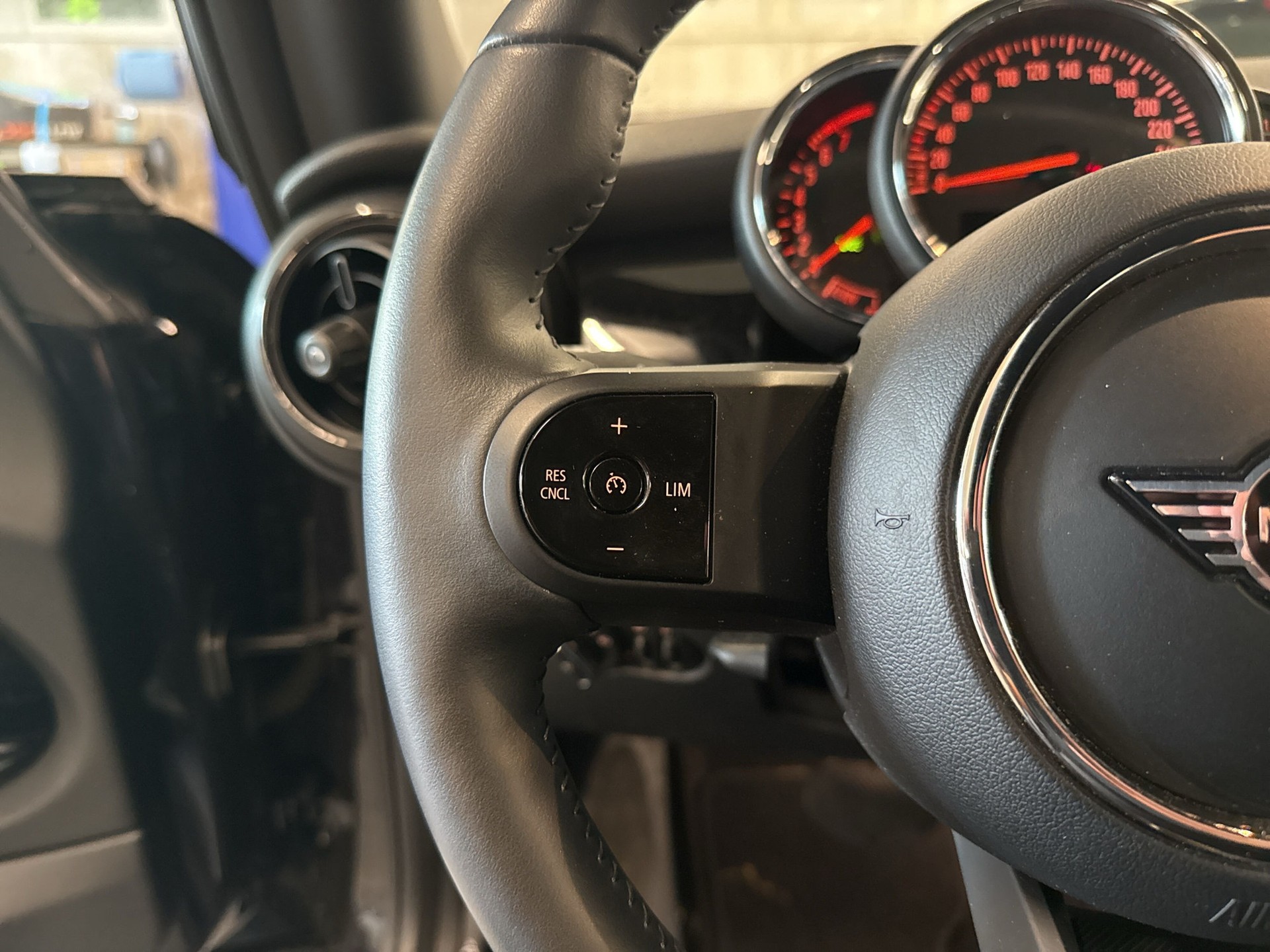 MINI Cooper Steptronic DKG-image-14