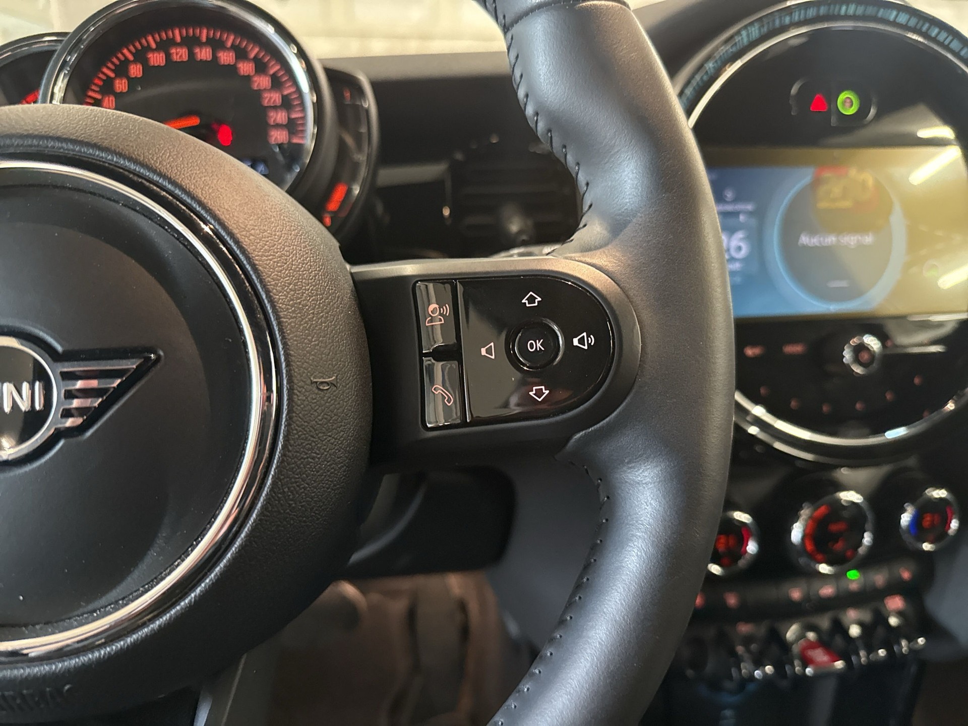 MINI Cooper Steptronic DKG-image-15