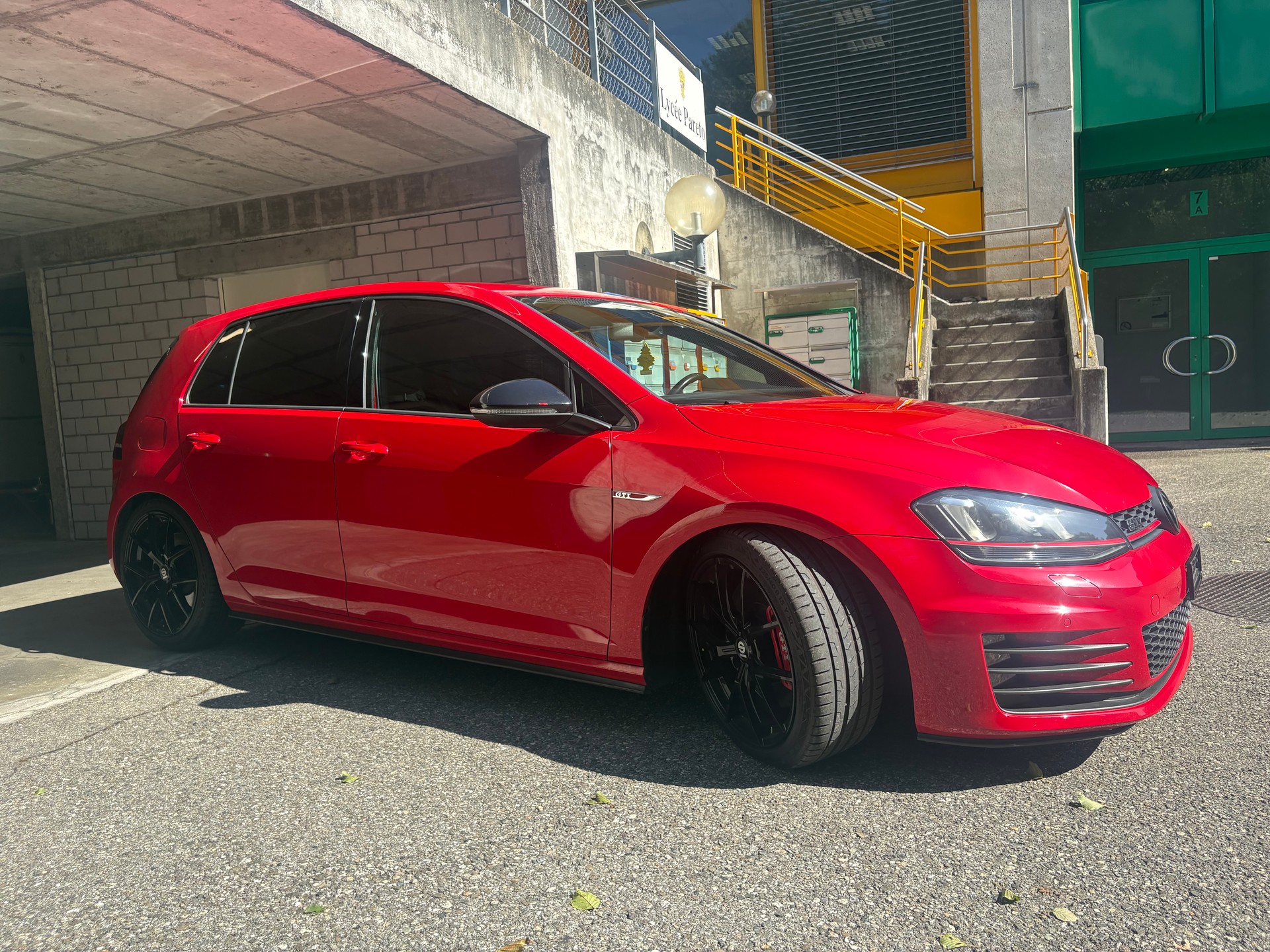 VW Golf 2.0 TSI GTI Performance DSG-image-8