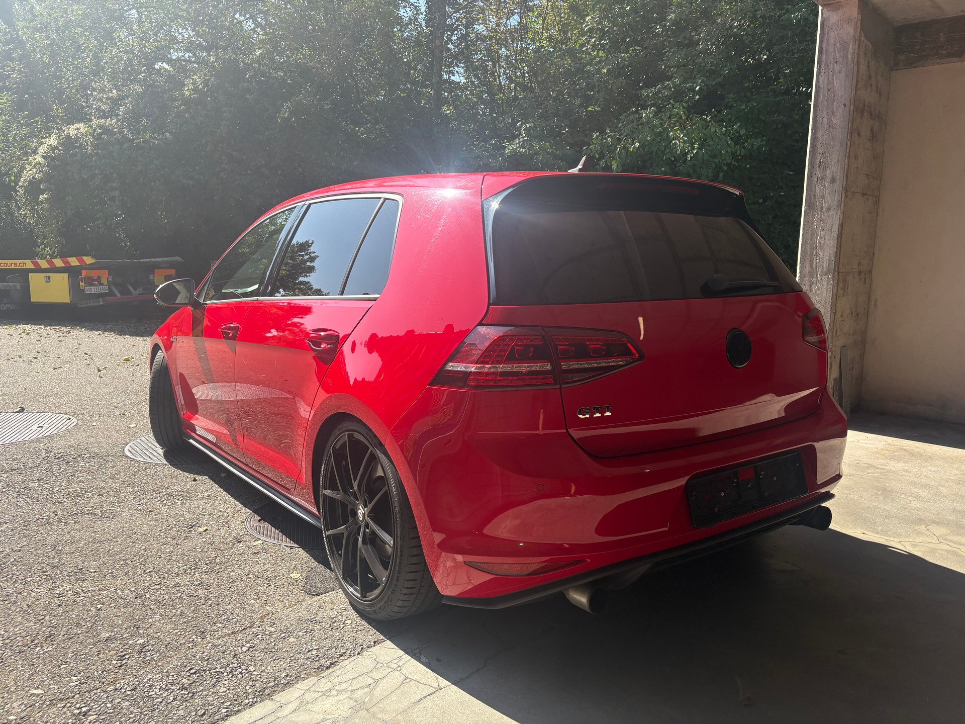 VW Golf 2.0 TSI GTI Performance DSG-image-1