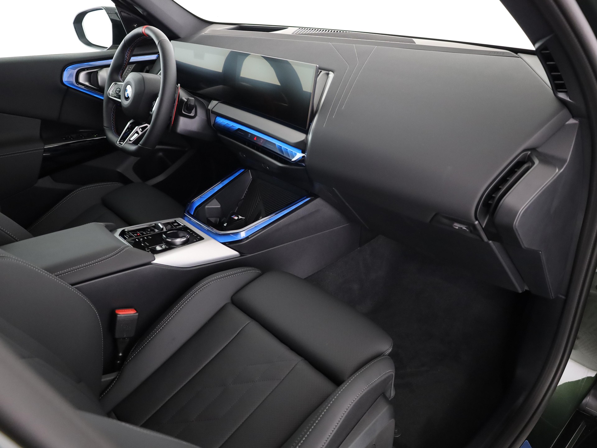 BMW X3 M50i-image-17