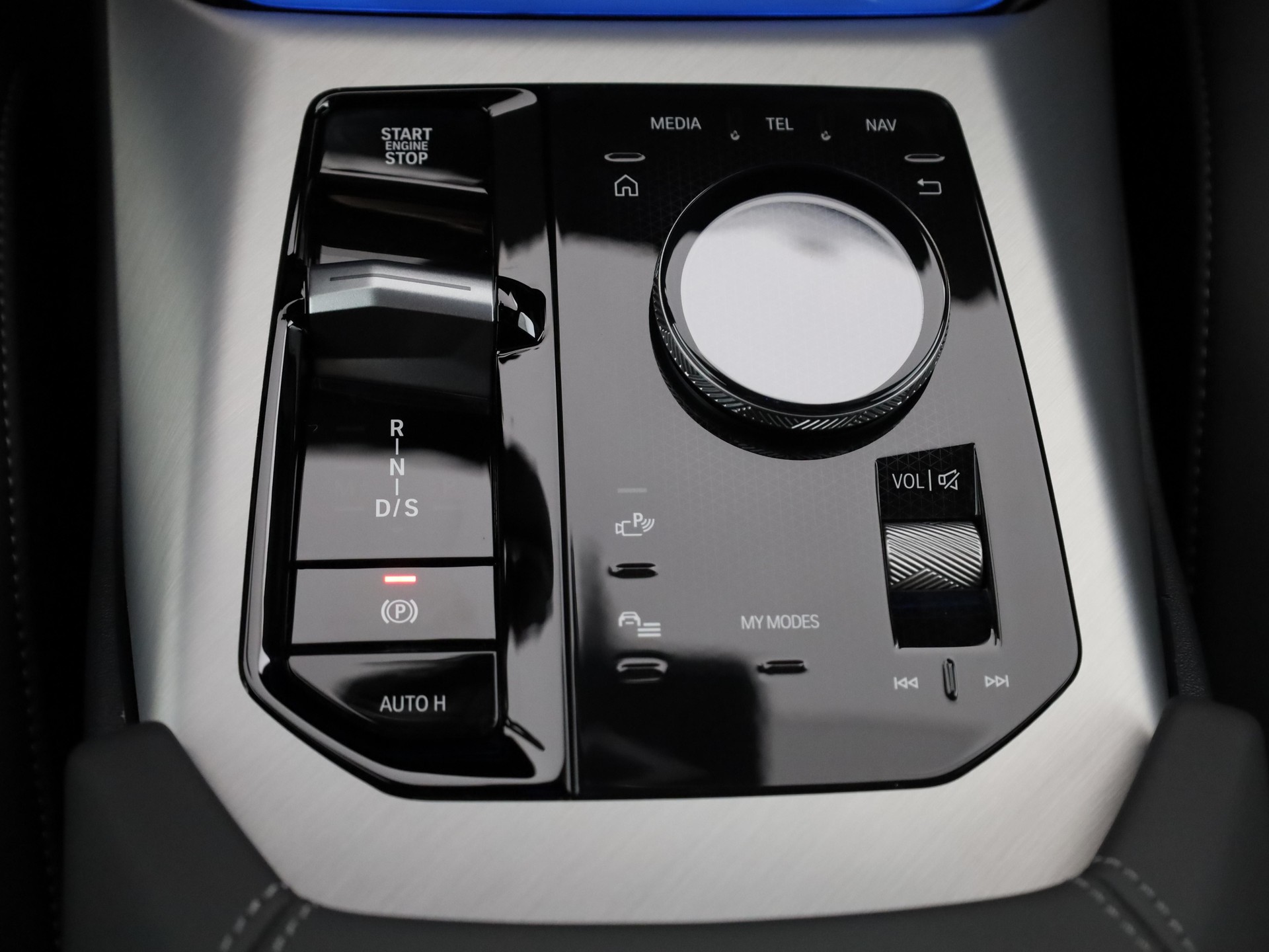 BMW X3 M50i-image-19