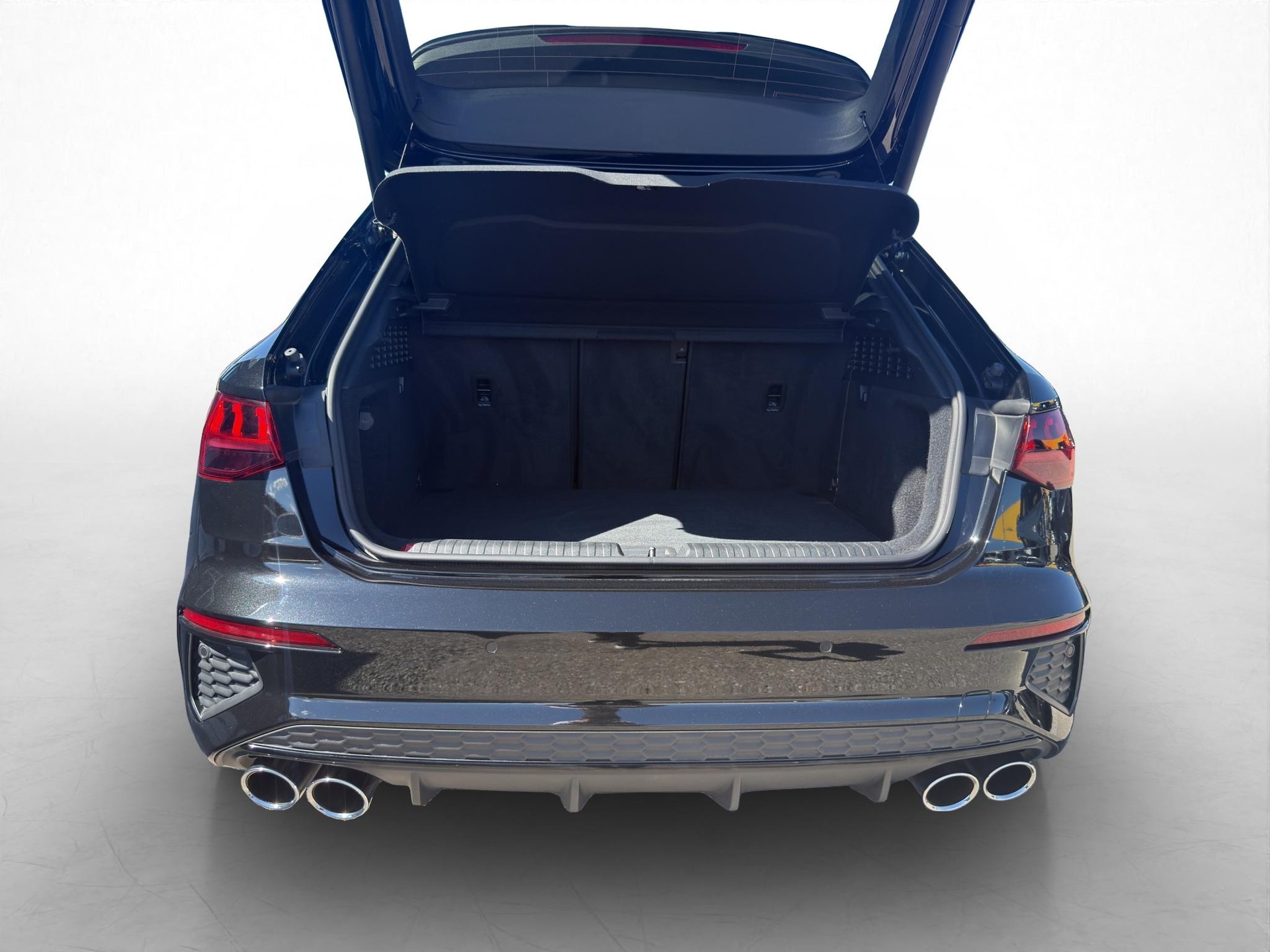 AUDI S3 Sportback 2.0 TFSI quattro S-Tronic-image-8