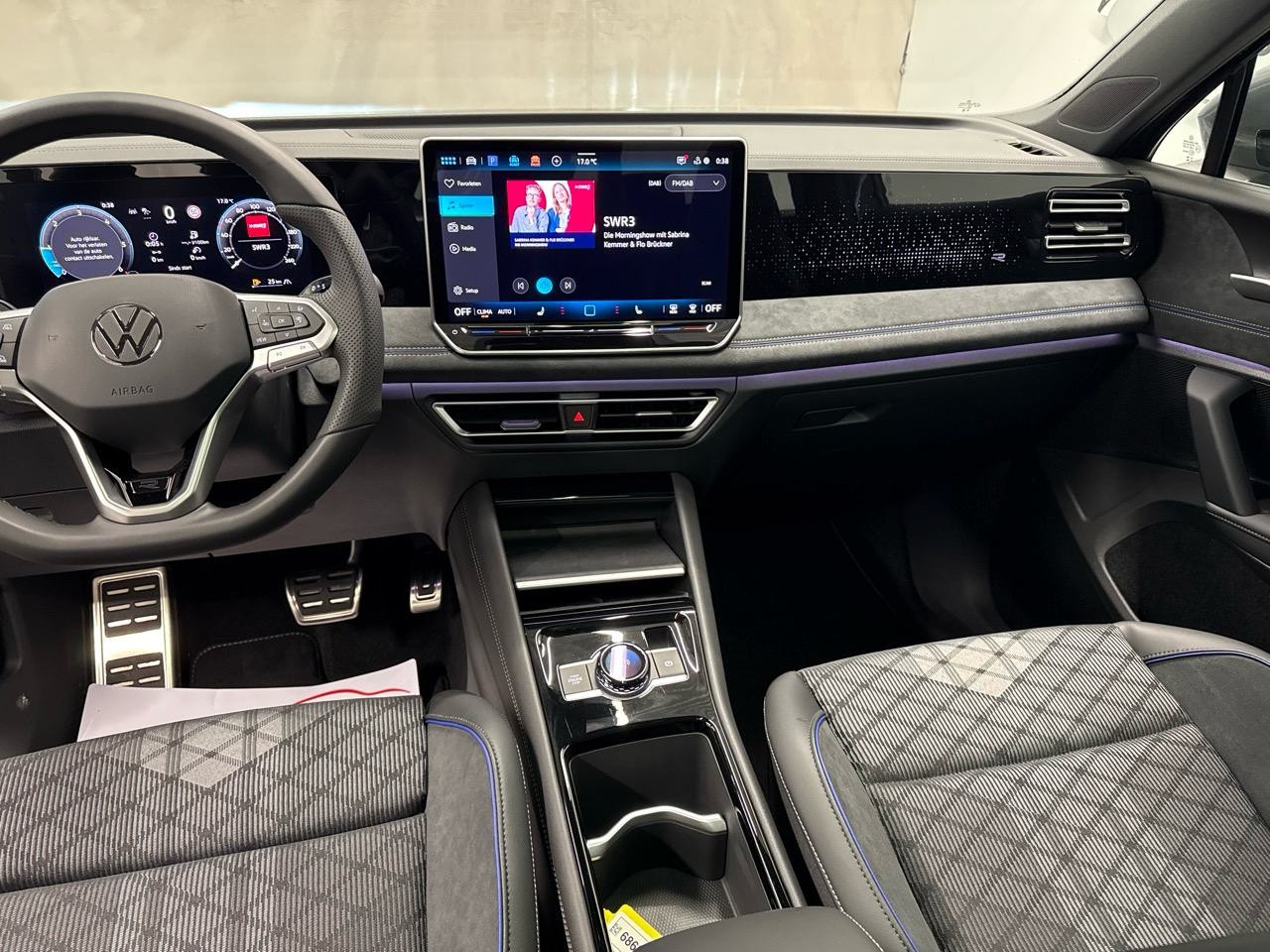 VW Tiguan 2.0 TDI R-Line Limit-image-6