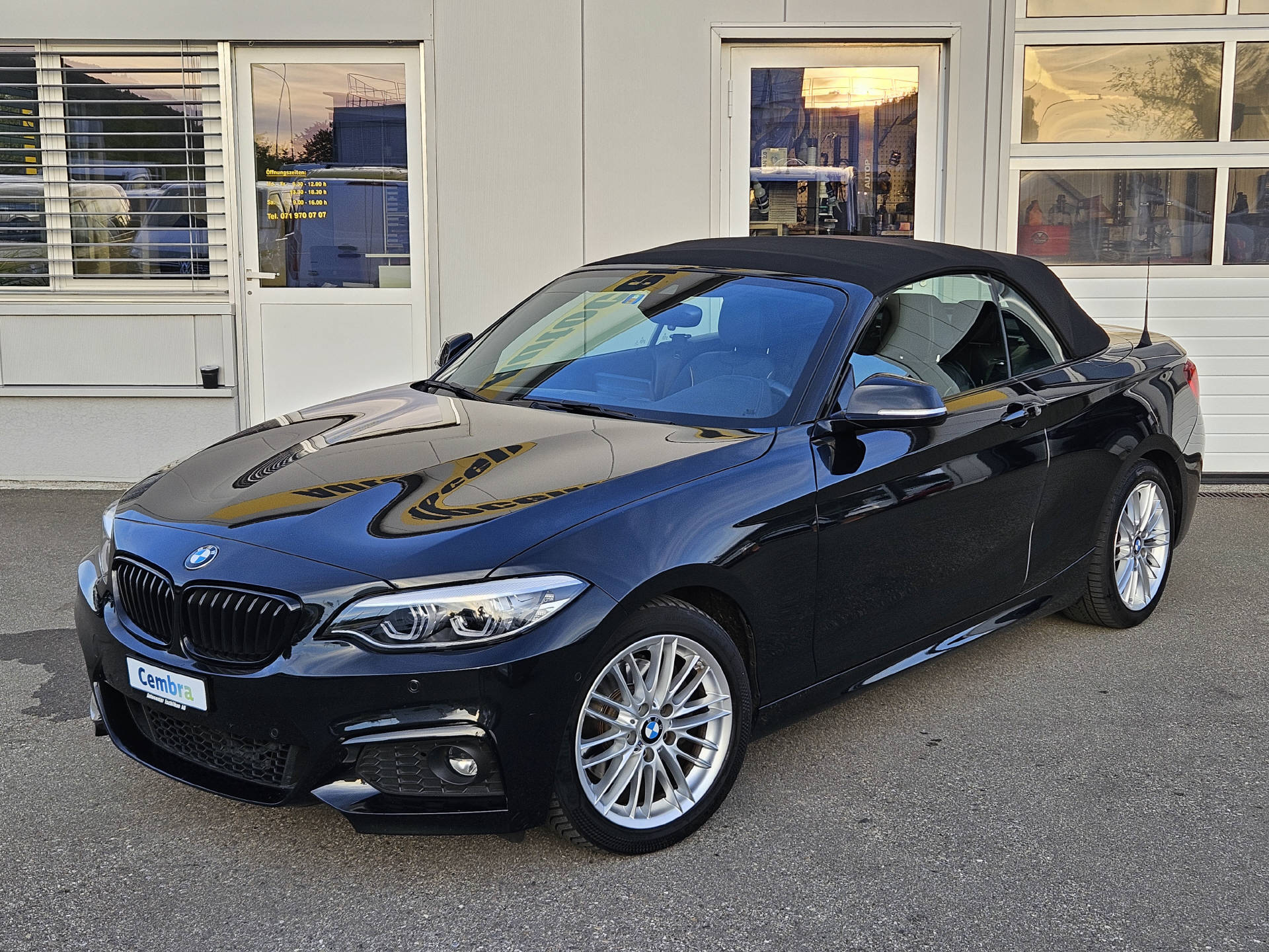 BMW 220i SAG Cabrio * Pack M Sport *-image-11