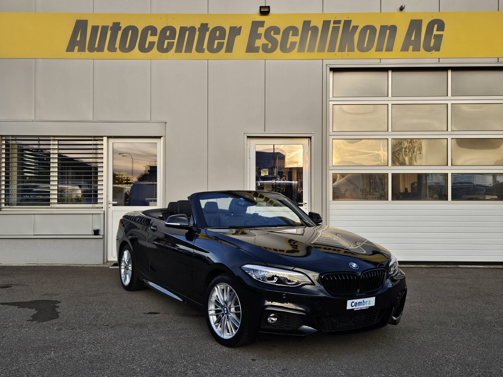 BMW 220i SAG Cabrio * Pack M Sport *-showroom-element-2