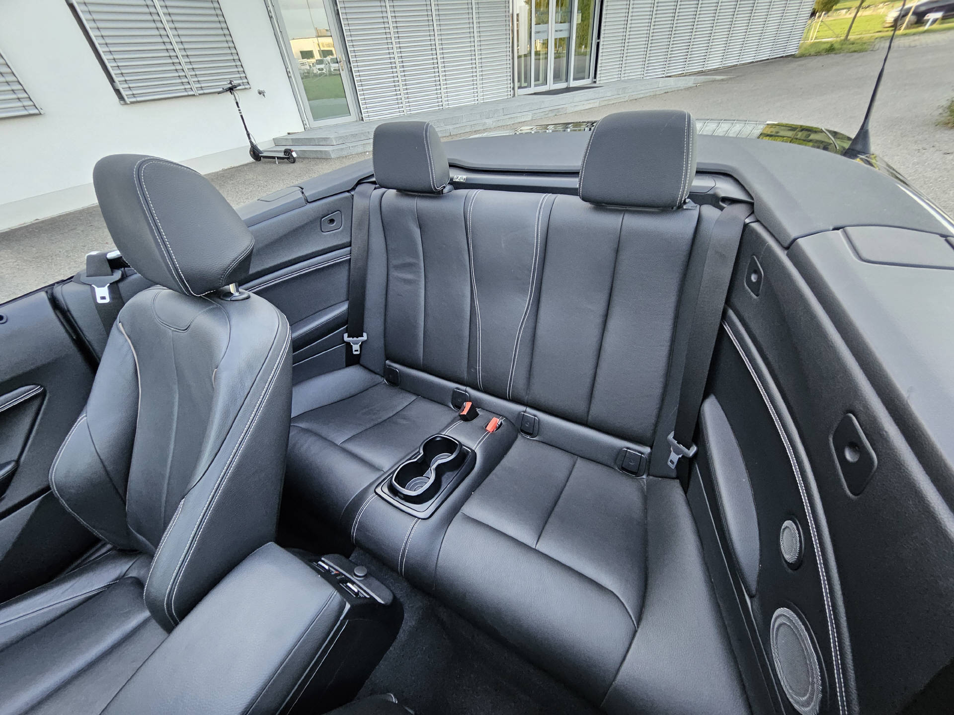 BMW 220i SAG Cabrio * Pack M Sport *-image-26