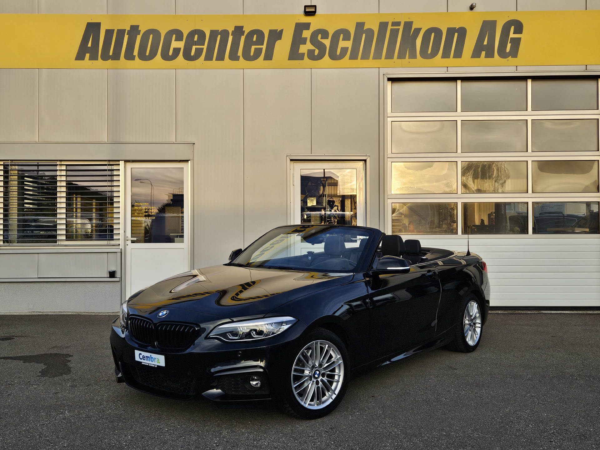 BMW 220i SAG Cabrio * Pack M Sport *-showroom-element-1