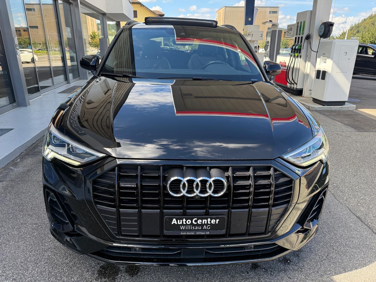 AUDI Q3 45 TFSI S line quattro S-tronic-image-1