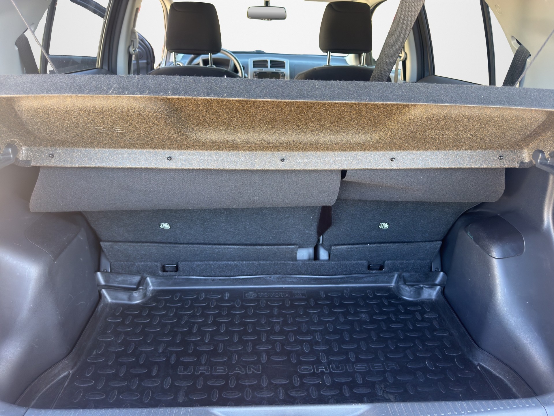 TOYOTA UrbanCruiser 1.4 D-4D 4WD-image-10