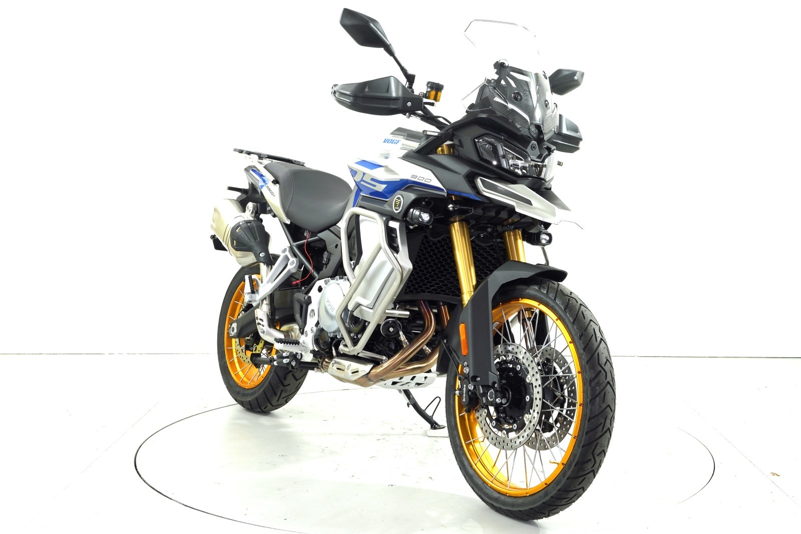 VOGE 900 DSX ABS-showroom-element-1